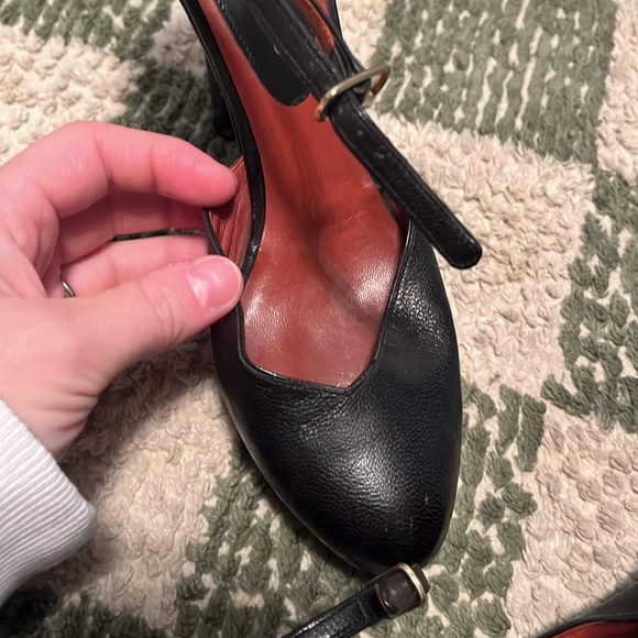 Marc Jacobs Women's Black Courts - Picture 6 of 6